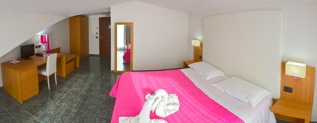 Vea Resort Hotel Mercato San Severino Cameră foto